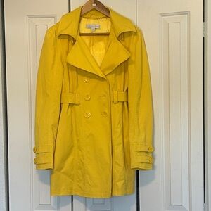 Yellow Double-Breasted women’s trench coat mac.